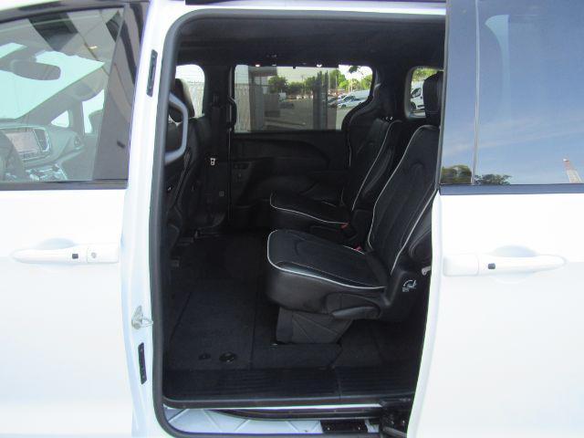 used 2025 Chrysler Pacifica car, priced at $39,900