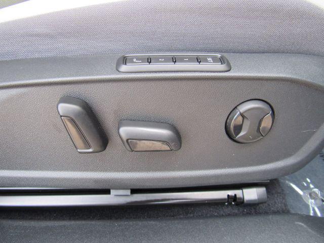 used 2022 Volkswagen ID.4 car, priced at $23,888