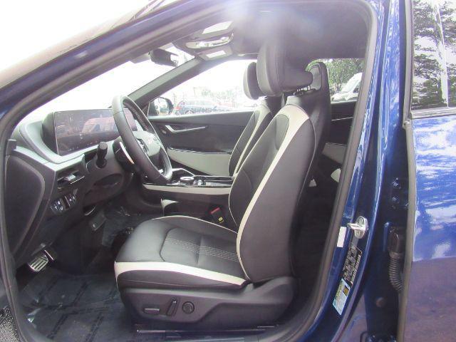 used 2023 Kia EV6 car, priced at $32,900