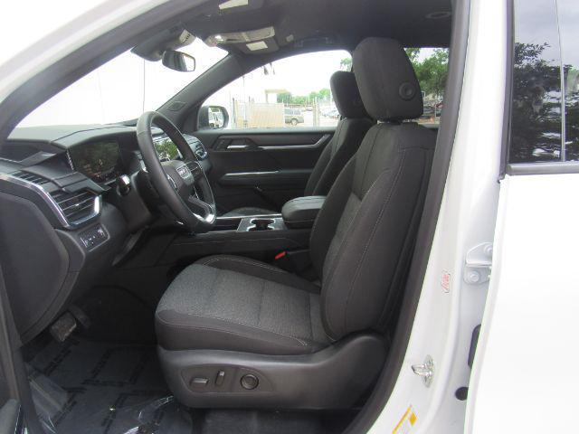 used 2025 GMC Acadia car, priced at $39,900