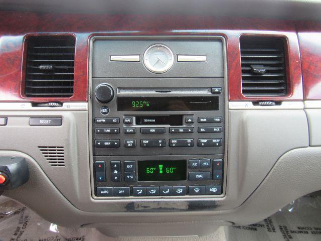 used 2003 Lincoln Town Car car, priced at $7,899