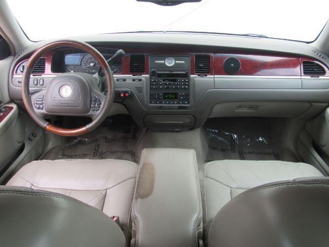 used 2003 Lincoln Town Car car, priced at $7,899