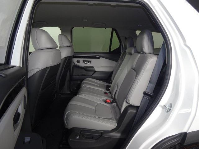 new 2025 Honda Pilot car, priced at $47,550