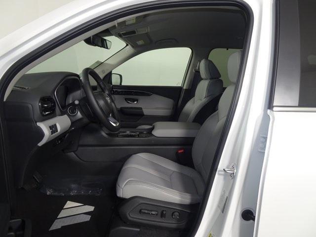 new 2025 Honda Pilot car, priced at $47,550