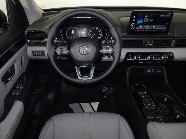 new 2025 Honda Pilot car, priced at $47,550