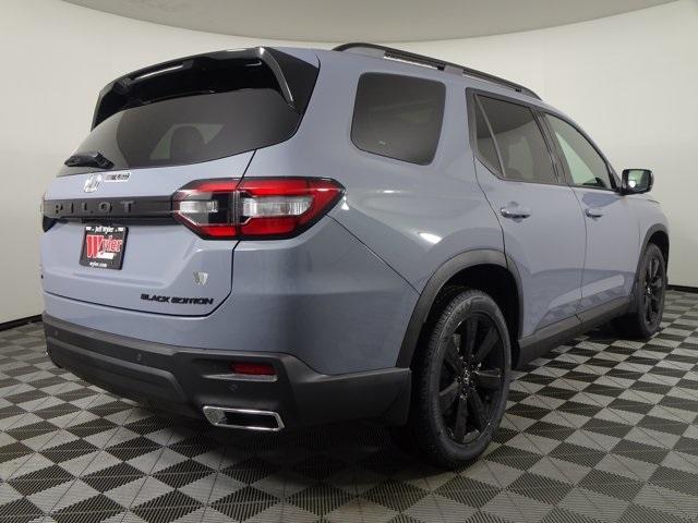 new 2025 Honda Pilot car, priced at $56,530
