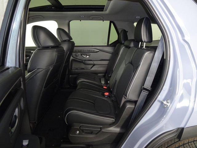 new 2025 Honda Pilot car, priced at $55,715