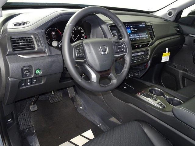 new 2025 Honda Ridgeline car, priced at $42,193