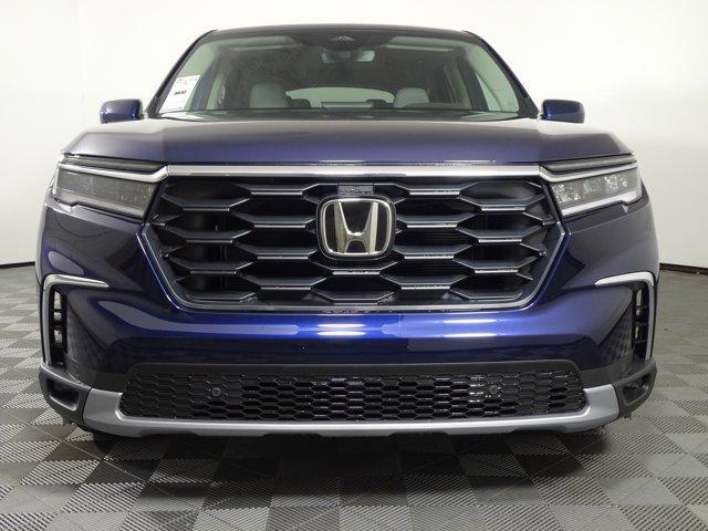 new 2025 Honda Pilot car, priced at $47,095