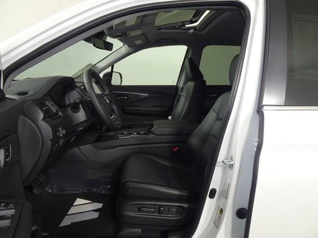 new 2025 Honda Ridgeline car, priced at $42,380