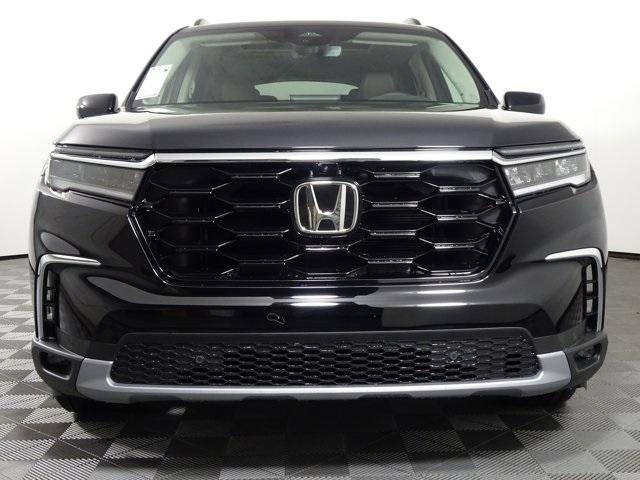 new 2025 Honda Pilot car, priced at $53,975