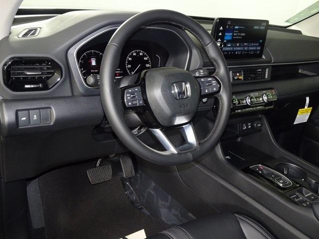 new 2025 Honda Pilot car, priced at $45,268