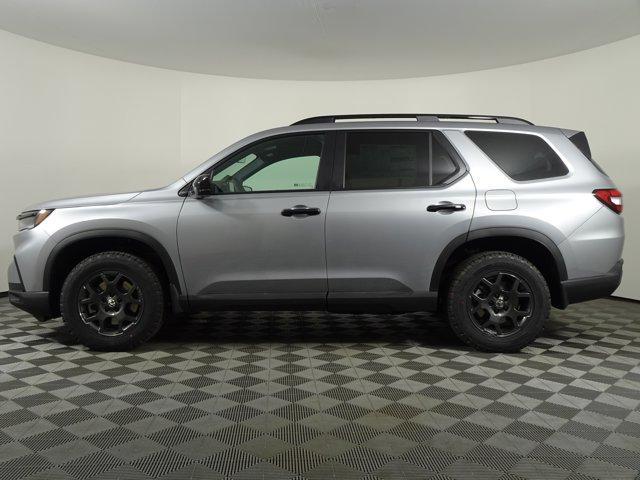 new 2025 Honda Pilot car, priced at $49,930