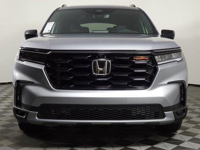 new 2025 Honda Pilot car, priced at $49,930