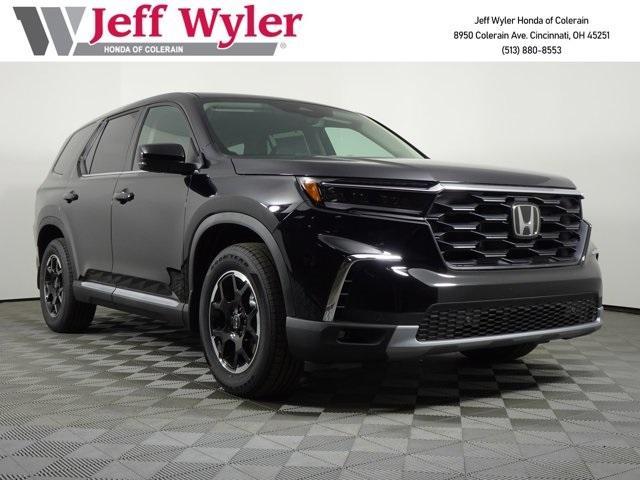 new 2025 Honda Pilot car, priced at $49,625