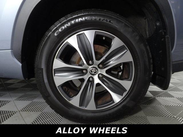 used 2021 Toyota Highlander car, priced at $27,777