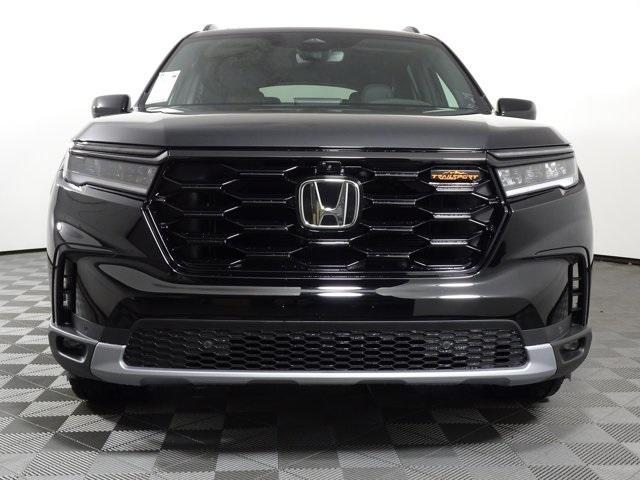 new 2025 Honda Pilot car, priced at $50,895
