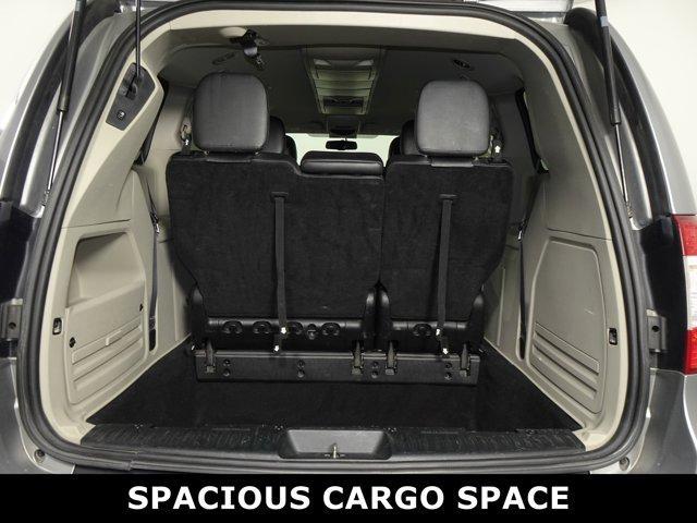 used 2015 Chrysler Town & Country car