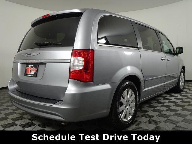 used 2015 Chrysler Town & Country car