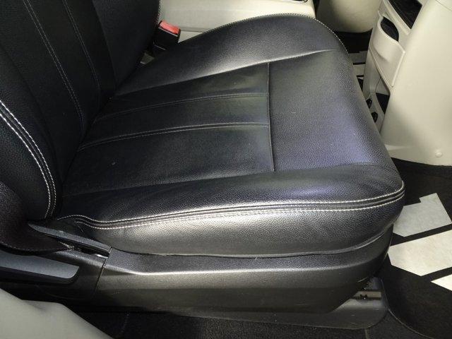 used 2015 Chrysler Town & Country car