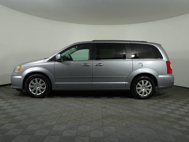 used 2015 Chrysler Town & Country car