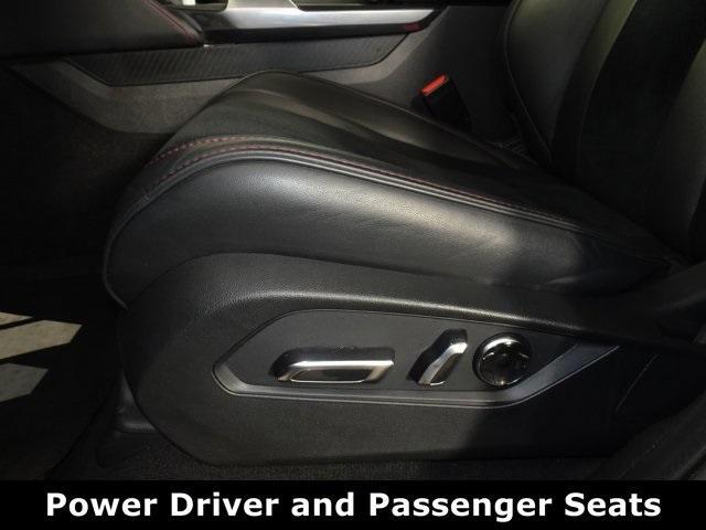 used 2022 Acura MDX car, priced at $42,908