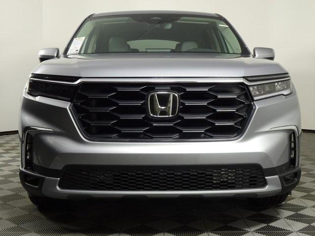 new 2025 Honda Pilot car, priced at $47,125