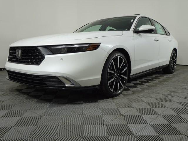new 2025 Honda Accord Hybrid car, priced at $40,405
