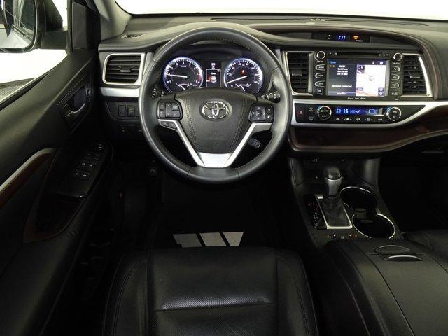 used 2016 Toyota Highlander car, priced at $25,311