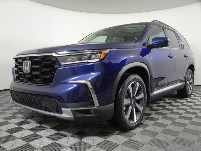 new 2025 Honda Pilot car, priced at $54,475