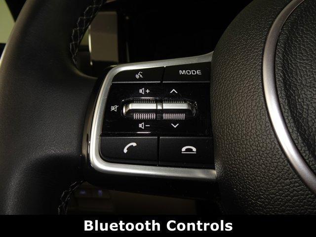 used 2023 Kia Sorento car, priced at $25,404