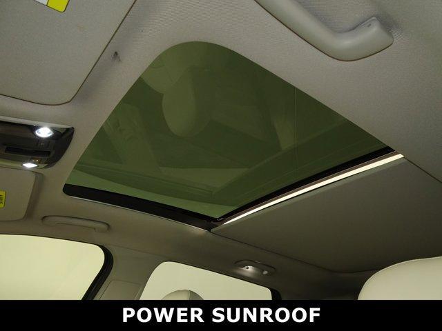 used 2023 Kia Sorento car, priced at $25,404