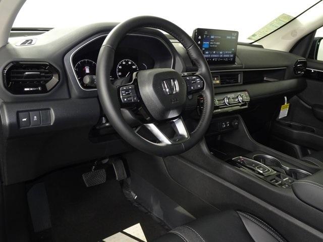 new 2025 Honda Pilot car, priced at $46,780