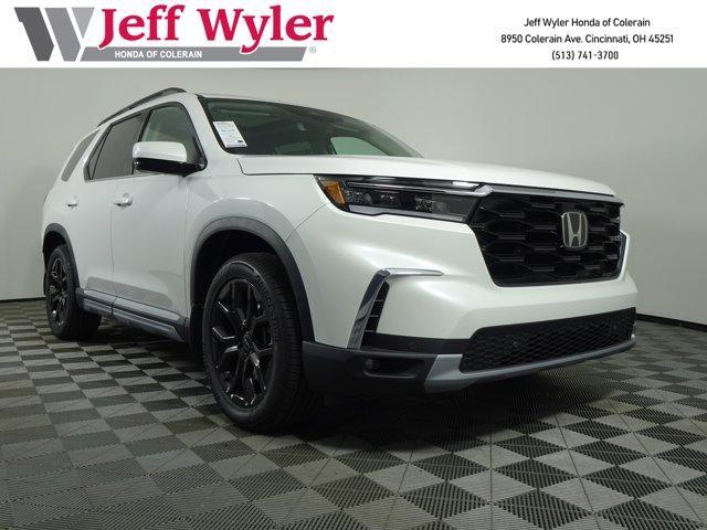 new 2025 Honda Pilot car, priced at $50,391