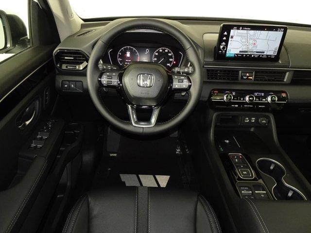 new 2025 Honda Pilot car, priced at $50,391