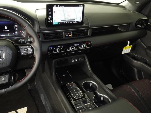 new 2025 Honda Pilot car, priced at $52,147