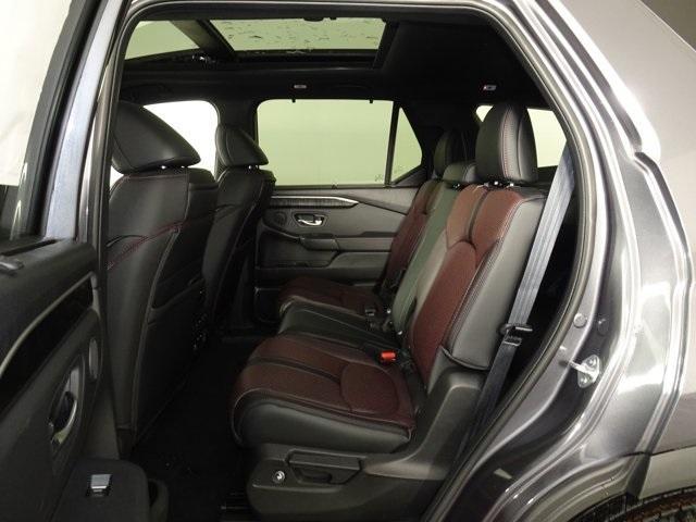 new 2025 Honda Pilot car, priced at $52,147