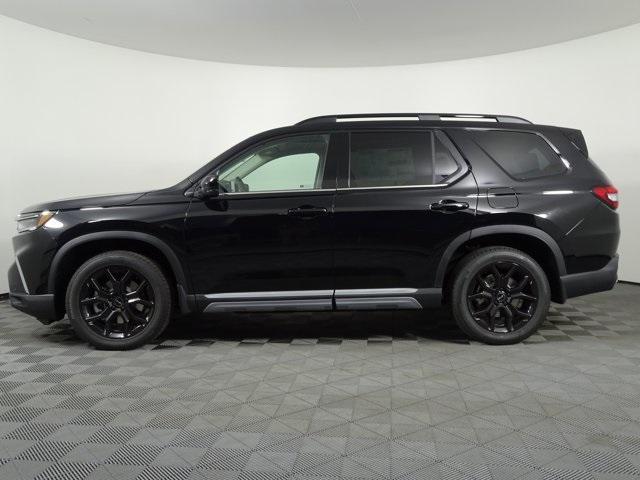 new 2025 Honda Pilot car, priced at $52,195