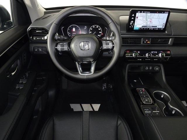 new 2025 Honda Pilot car, priced at $50,050
