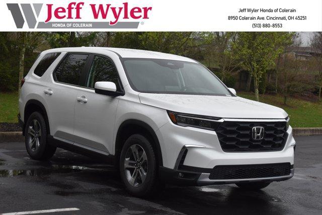 new 2025 Honda Pilot car, priced at $46,500