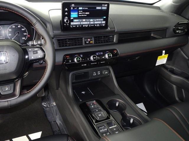 new 2025 Honda Pilot car, priced at $48,619