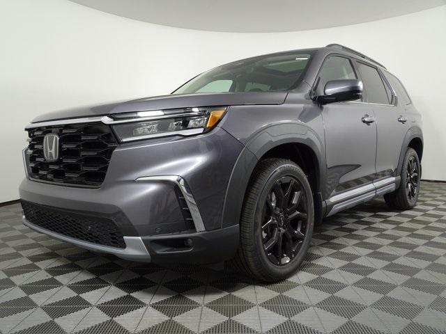 new 2025 Honda Pilot car, priced at $53,245