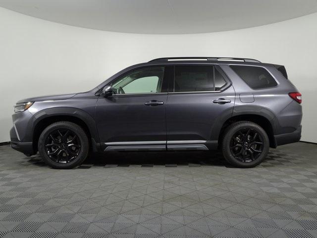new 2025 Honda Pilot car, priced at $53,245