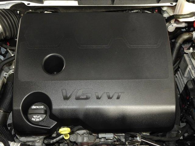 used 2021 Chevrolet Traverse car, priced at $29,166