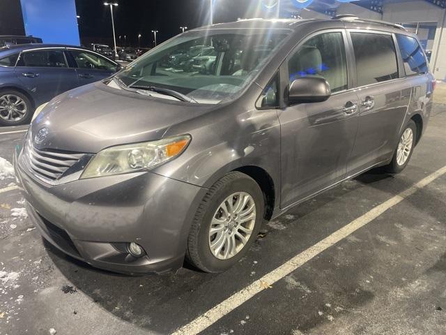 used 2015 Toyota Sienna car, priced at $15,962