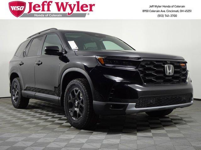 new 2025 Honda Pilot car, priced at $50,980