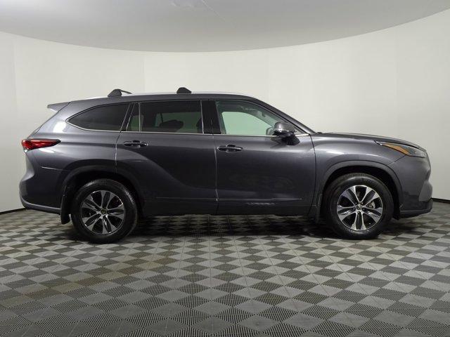 used 2022 Toyota Highlander car, priced at $43,990