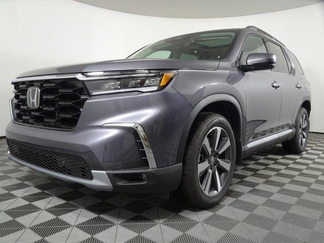 new 2025 Honda Pilot car, priced at $51,095