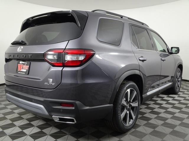 new 2025 Honda Pilot car, priced at $50,770