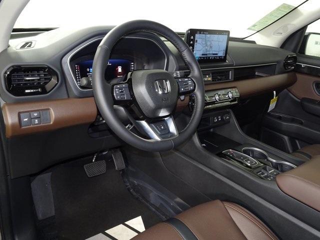 new 2025 Honda Pilot car, priced at $50,770